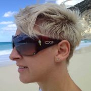 Creating Art Emily Cooling Artist, School workshops, Oxfordshire Emily Photo - creative inspirational workshops.